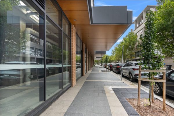 614e7c34-d639-6026-e5a2-c9662599c181